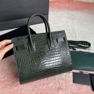 Tasarımcı Çantalar Lüks Moda Tasarım Kadın Yılan Hinkini Organ Tote Çantalar Erkek Avrupa Çantaları Büyük Kılıf Dizüstü Bilgisayar Çantası Yüksek Kaliteli Bayanlar Crossbody 2023