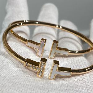 Luxury Bangle For Women Double T Fashion Designer jewelry Bracelets Fritillary Gold Diamond Bangles Fashion Classic Wedding and Engagement Party Gifts