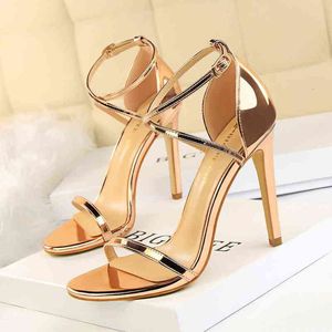 126-8 Sandals Fashion Sexy Nightclub Show Thin Summer High Heeled Shoes Super Hollow Cross Band Sandals