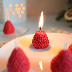 Strawberry Candle Aromaterapia Candly Strawberry Shape para Girlfriend Birthday Gift Conjunto de produtos Pleasant Scent Bedroom