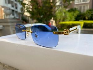 Kadınlar için mavi tasarımcı güneş gözlüğü erkek marka gözlük dikdörtgen çerçevesiz sunglass doku ayna çerçevesi altın Sallayarak Plaka ahşap gözlük aksesuarları durumda