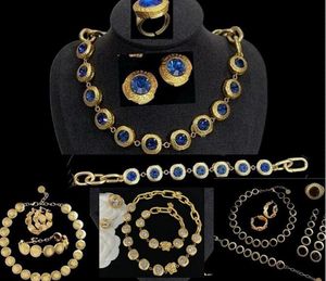 Moda tasarımcısı mavi reçine kristal kolyeler bileklik küpe halkaları set Banshee Medusa kafa portresi 18k altın kaplama doğum günü şenlik nişan hediyeleri ms1-03
