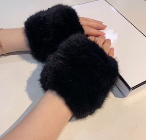 Ch tasarımcı eldivenleri deri eldiven bayanlar tavşan kürk kış mitten kadınlar için resmi çoğaltma sayaç kalitesi Avrupa boyutu T0P kalitesi 011