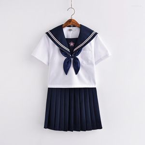 Roupas conjuntos de uniformes escolares jk para meninas rosa cerejeira de cerejeira bordada de bordado de estudante de manga curta Mulheres japonesas faculdades uniformes