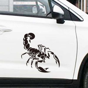 3D Scorpions Araba Sticker Gövde Kamyonları Pencere Su Geçirmez PVC Araba Styling Otomatik Çıkartma Araba Bonnet Yan Stripes Hayvan Sticker