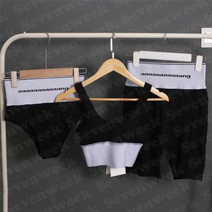 23SS Markalar Kadın Sütyen Tankları Kılavuzu 3pcs Set yoga kıyafetleri yüksek bel şortları elastik dokuma spor yelek kadın boyutu için S-XL