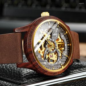 Bilek saatleri Ik Boyama Erkekler Ahşap İzle Lüks Altın İskelet Mekanik Ahşap Kılıf Deri kayış Otomatik erkek kol saat