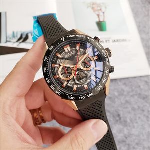 Top Quality AAA Mens Luxury Designer Watches Movimento Mecânico Automático Vista Black Rubber Strap Sports Style283K