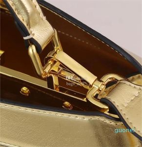 Tasarımcı-Luxury Kadın Çanta Üst Tasar Toys Çantalar Crossbody Omuz Dükkan Çantaları Çanta Orijinal Deri Büküm Kilit Poşeti Çıkarılabilir Kayış Altın Donanım