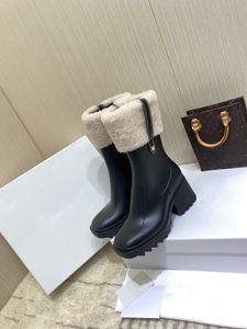 Kadınlar Betty Boots Uzun Yağmur Boot Welly Ayakkabıları Yüksek Topuklu Pvc Kauçuk Beened Platform Kneehigh Siyah Su Geçirmez Açık Yağmur Yapısı