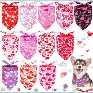 Diğer Köpek Malzemeleri 20 Paket Sevgililer Günü Köpek Bandanas Üçgen Kalp Bibs Eşarp Yeni Yıl Köpekler için Bandana Boynerchief Pet Dro2p