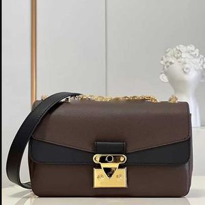 Kadın tasarımcı çanta paris tarzı kahverengi tuval çanta moda marceau zincir crossbody çantaları bayanın kapak kilidi çanta croisette totes m46126