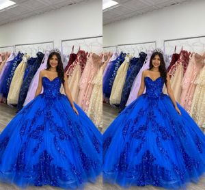 2023 Glitter Sequins Aplique Quinceanera Elbiseler ve Tatlı 16 Kraliyet Mavi Balo Gowns Sevgiliye Korse Arka Resmi Elbise Homecoming Tül