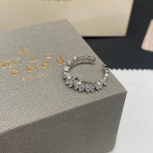 Seçilmiş kaliteli tasarımcı yüzüğü Kadınlar için tasarlanmış lüks tarzı açık yüzük ayarlanabilir moda roman markası seçilmiş çift hediyeler doğum günü şükran takı jz080