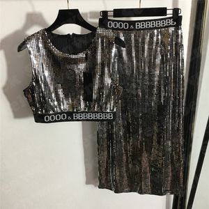 Parlak Pullu Yelek T Shirt Etekler Kadınlar Tasarımcı Lette Dokuma Yüksek Bel Elbise Moda Seksi Bayanlar Tanklar Parti Gece Kulübü Için Setleri
