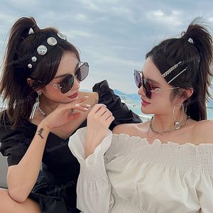 Женские солнцезащитные очки с бриллиантовым логотипом Fashion Sun Glasses