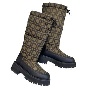 23ss Signature Biker Boots Bota de bicicleta de couro preto com tecido Combat boots inserções de tecido jacquard acolchoado Sola de borracha antiderrapante Feito de couro Tamanho 35-41