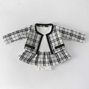 Yeni doğan kız bebek kıyafetleri sonbahar bahar bebek süren kızlar ekose prenses Noel bebek giysileri set romper ceket 2 adet