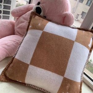 Wool Blanket Quailty same as Shop have Dust Bag and Tag Camel H Blankets Blanket Cushion Thick Bed Sofa TOP Selling Big Size 135&170CM