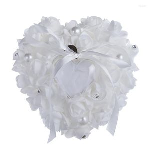 Dekoratif çiçekler kalp şekli beyaz gül çiçek alyans kutusu yastık sevgililer günü hediye yastık gelin töreni dekor