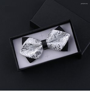 Бабочка галстуки 2022 модельер -дизайнер мужской двойной ткань Sliver White Arrow Tie Wedding Party Club Batterfly с подарочной коробкой