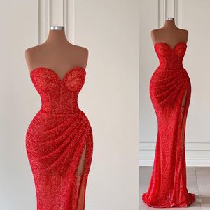 Balo kırmızı askısız kolsuz tatlım payetler boncuklu dantel taban uzunluğu yan yarık gece elbiseleri artı boyutu özel yapılmış