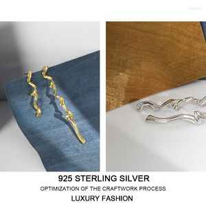 Stud Küpe 925 Saf Gümüş Spiral Kadınlar İçin Altın Küpe Asimetri Minimalist Tasarım Sevgililer Günü Hediye Accessorie Fine Jewelry