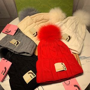 Tasarımcı Beanies Kadın Moda Tavşan Saç Şapkası Kürklü Ball Street Şapkaları Lüks Yün Örme Desen Beanie Mans Casual Dome Cap 5 Renk