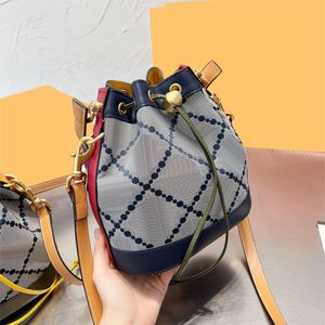 Kova Drawstring Shell Torbalar Moda Kılıf Omuz Çantaları Lüks Tasarımcı Çantası Kadın Lady Dot Mektup Yıldızları Süper Sıcak Mükemmel Tutar Gençler Fermuar