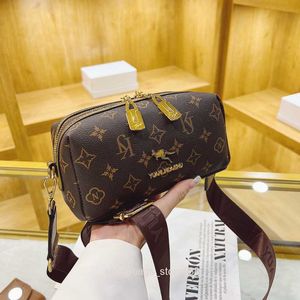 Store Clearance Wholesale Design Bags 95% Off French Female 2023 New Fashion Old Flower One Shoulder Messenger Versatile Broadband Small Square