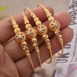 Bangle Dubai Fashion Gold Color Bangles for Women Girl Light Bracelet носить золотые инкрустации камня драгоценности ежедневная торговая вечеринка