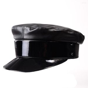 Top Caps Kadınların Avrupa Moda Pırıltılı Patent Deri Bere Şapk Teen Öğrenci Sokak Giyim Perçinleri Punk Gösterisi Gorro Donanma Mujer