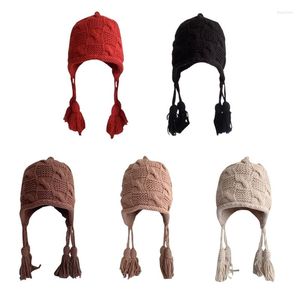 Şapkalar Elastik rüzgar geçirmez kış şapka tığ işi desen kadınlar için örgü kulak sıcak kabarık soğuk hava malzemeleri damla