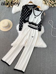 Kadın İki Parça Pantolon Kadın Eşofman Chic 3 Set Kostüm Örme Beyaz Lounge Suit Siyah Hırka Kazak Jogging Yapan Pantolon Kolsuz Tank Top 221125