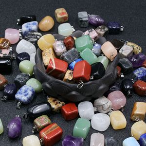 Mini Düzensiz Kristal Kare Şekli Kolye Renkli Yeşim Doğal Taş Karışık Mücevher Mücevher Aksesuarları Kolye Yapan Toptan