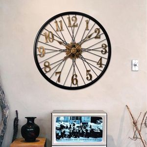 Duvar Saatleri Amerikan Retro Nostaljik Saat Yaratıcı Dekorasyon Endüstriyel Stil Eski Tekerlek Büyük 3D Saat