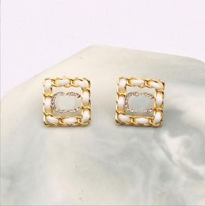 18K Altın Kaplama Lüks Marka Tasarımcıları Harfler Saplama Klip Zincir Kare Deri Geometrik Ünlü Kadınlar 925 Gümüş Kristal Yapay Elmas Küpe Düğün Parti Jewerlry