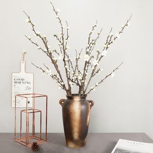 Flores decorativas solteiras 54cm Artificial rosa branco Winter Plum Branch Home El Wedding Scene Decoration Vase Flower Arrangement Diy