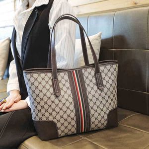 Backpack 2023 19 new large bag fashion printing tote capacity shoulder simple portable women's Commuter Bag Handbags