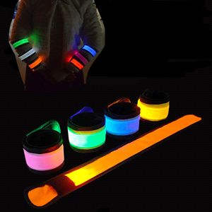 Rave Toy New красочный светодиодный мигающий браслет Arm Band Night Runge Light Up Bracelet Bangle Bar Bar Disco Rave Glow Party