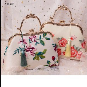 Akşam çantaları alasir vintage nakış çantaları lüks kadın omuz tasarımcısı zarif çiçekler çerçeve Çin tarzı bayanlar cheongsam