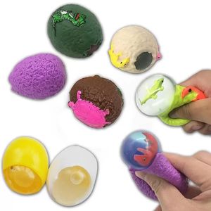 Squeeze Вентиляционные игрушки пасхальные яйца динозавров крокодиловый вентиляционный шарик дети ущипните музыку TPR Soft Decompress Kids Toy zm1013