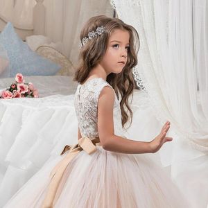 Kız Elbiseler 2022 Düğünler İçin Tasarım Çiçeği Çocuk Kız Parti Pageant Elbise Kemer Küçük Glitz Beyaz Prenses