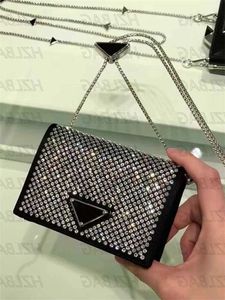 Çantalar Messenger Cleo Flep Mini Üçgen Bling Diamond Cross Vücut Taklit Kristal Zincir Saffiano Kadın Tasarımcısı