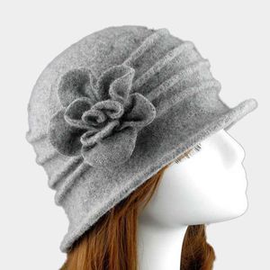 Beanie/Kafatası Kapakları Çiçek Yeni Bölüm % Yün Şapka Sonbahar Kış Orta Yaşlı Kadın Yumuşak Şapka Kadın Avrupa Gelgit Kubbesi Keçe Mumya Düşünce Şapka T221020