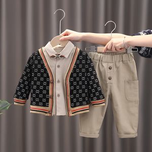 Bebek Erkek Giysileri Setleri Bahar Sonbahar Çocuklar Moda Pamuk Örgü Hırka Gömlek Pantolon 3 adet Çocuk Erkek Spor Takım Elbise