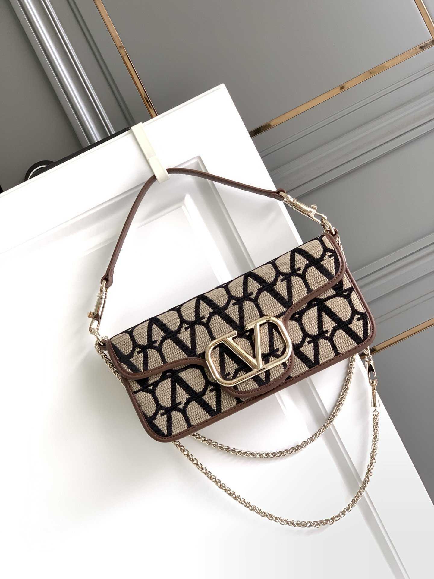 handbag valantinos bagpack women beach bags purse crossbody designer bag wallet saddle puff 2023 new chain han kih6
handbag valantinos bagpack women beach bags purse crossbody designer bag wallet saddle puff 2023 new chain han kih6