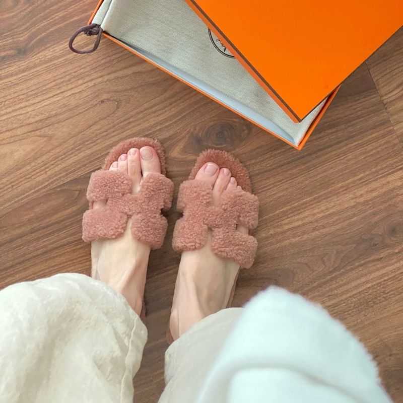 one-piece her ry slippers designer fur women winter autumn oran bear sandal dsigner slipper shoes summer wear and flat bottomed casual net r
one-piece her ry slippers designer fur women winter autumn oran bear sandal dsigner slipper shoes summer wear and flat bottomed casual net r