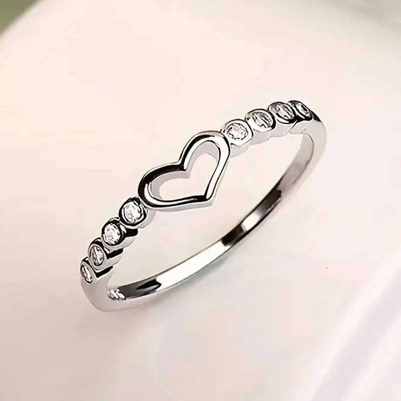 Eleganti anelli da donna a forma di cuore con zirconi cubici lucidi, squisiti accessori di moda da indossare tutti i giorni per gioielli versatili femminili._voghion.com