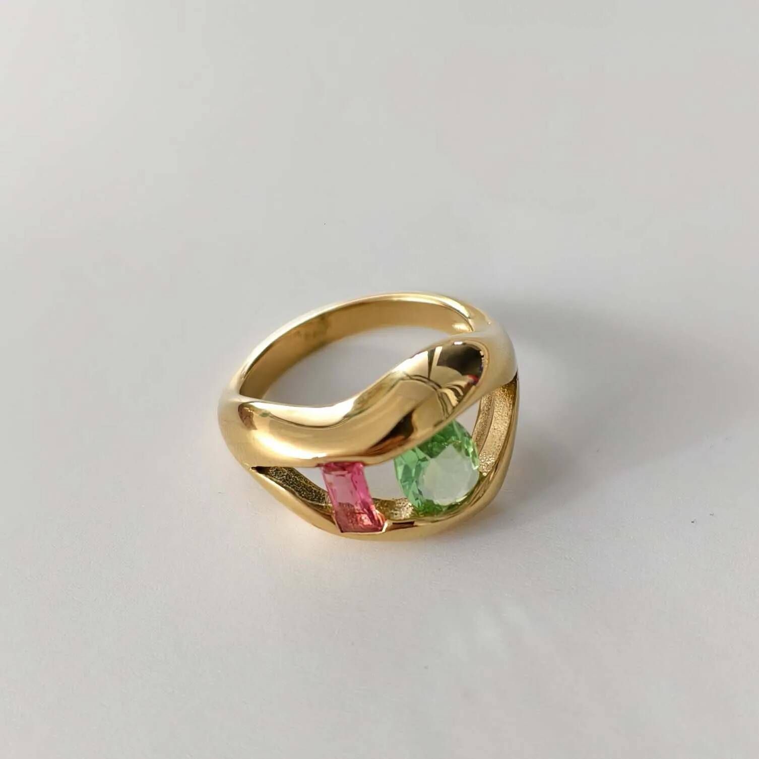 Golden Plated Fashion Unique Lip Design Ring For Women Cubic Zirconia Stainless Steel Finger Jewelry Accessories_voghion.com